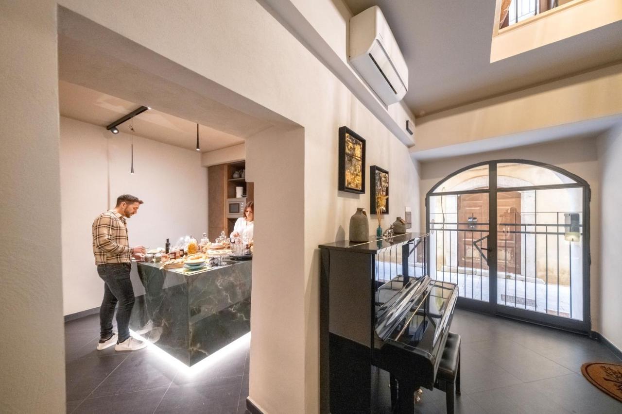 Palazzo Licinio Bed and Breakfast Venafro Buitenkant foto